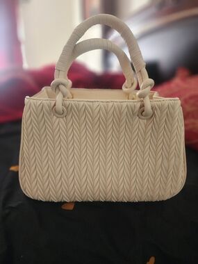 Cream Braided Tote Handbag - Unbranded Elegant Top-Handle Bag